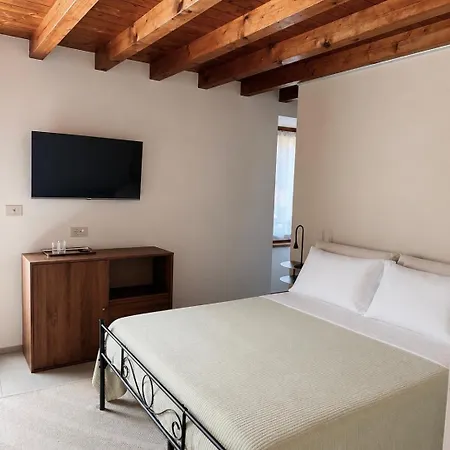 Casa Olivia فندق مبيت وإفطار غاردوني ريفييرا